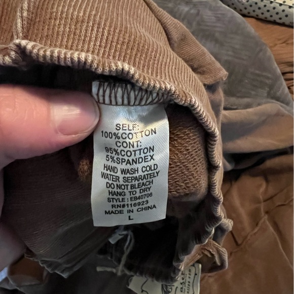 EASEL FEELING GOOD DRAWSTRING FLARE PANTS - Picture 2 of 3